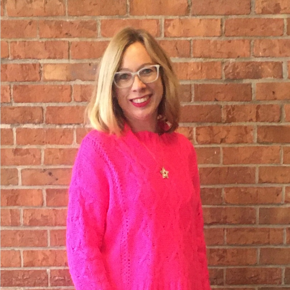 Meet your Posher, Janet Lynn.